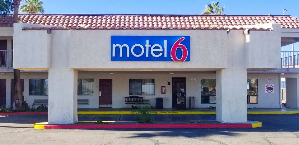 Rodeway Inn & Suites Thousand Palms - Rancho Mirage Extérieur photo